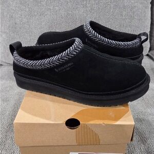 Koolaburra by Ugg Black Suede Slip-On Shoes